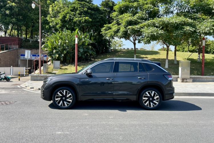 Used Volkswagen Tayron 2023 330TSI Two-Wheel-Drive R-Line High-Energy Version
