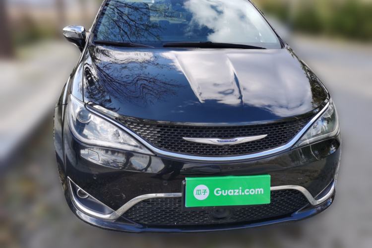 Used Chrysler Grand Voyager 2017 3.6L Premium Edition
