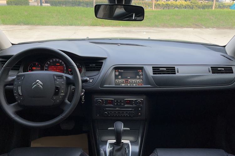 Used Citroen C5 2014 1.6T Automatic Luxury Model
