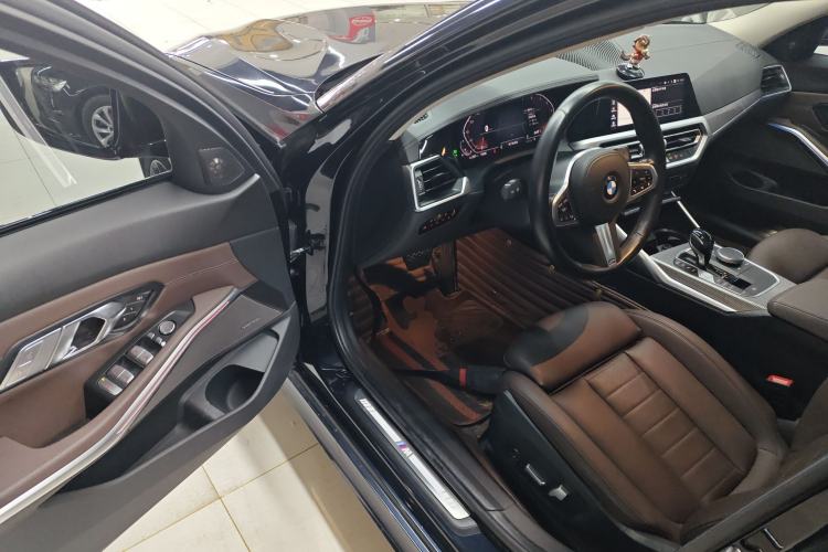 TDK.VehicleDetails.img