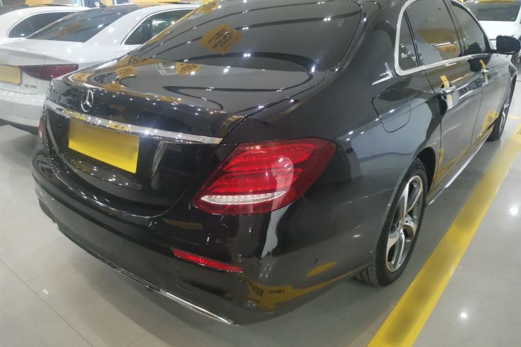Used Mercedes-Benz E-Class 2019 Restyled E 300 L Sporty and Stylish Edition
