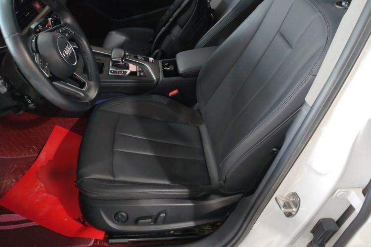 Used Audi A4L 2022 40 TFSI Stylish and Elegant Edition
