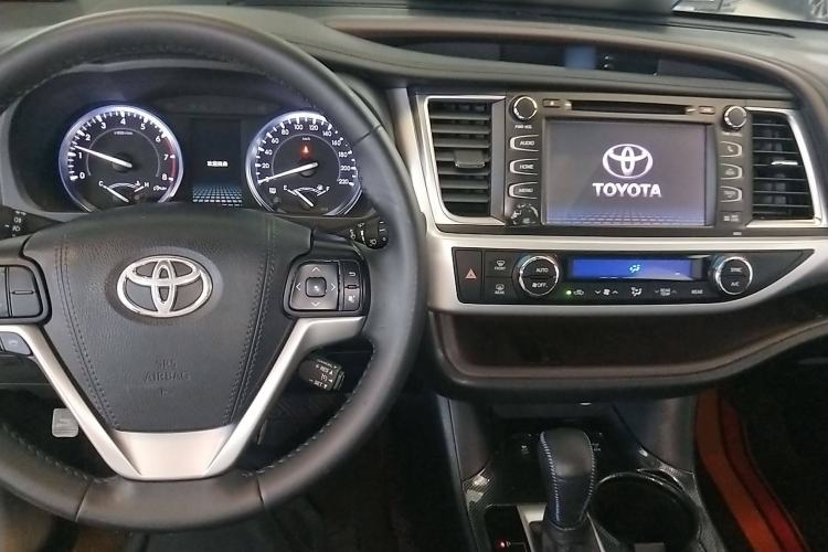 Used Toyota Highlander 2015 2.0T Four-Wheel Drive Luxury Edition 7-Seater
