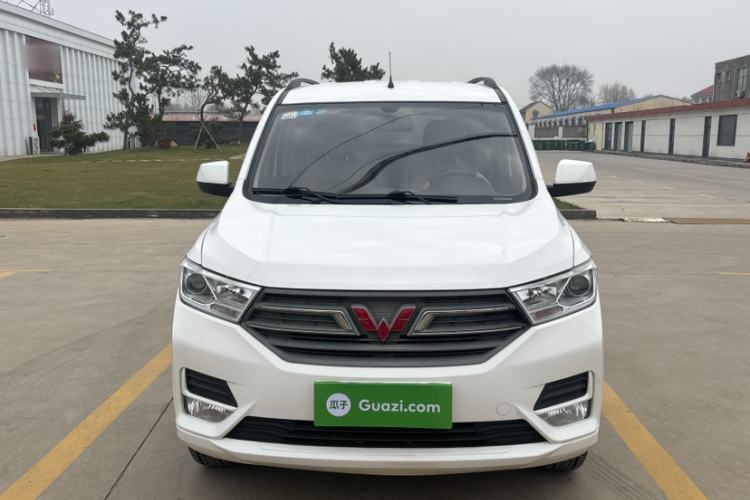 Used Wuling Hongguang 2019 1.5L S Comfort Edition China VI LAR
