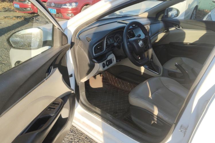 Used Buick GT 2015 18T Dual-Clutch Elite Model

