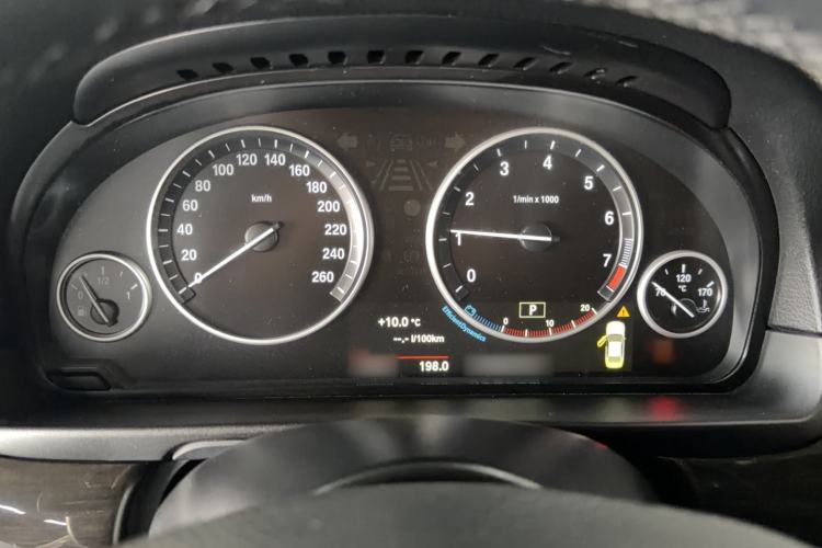 Used BMW 5 Series 2014 525Li Luxury Design Package