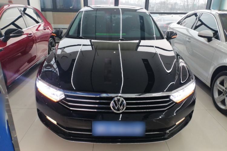 Used Volkswagen Magotan 2019 330TSI DSG Leading Model China VI Standard
