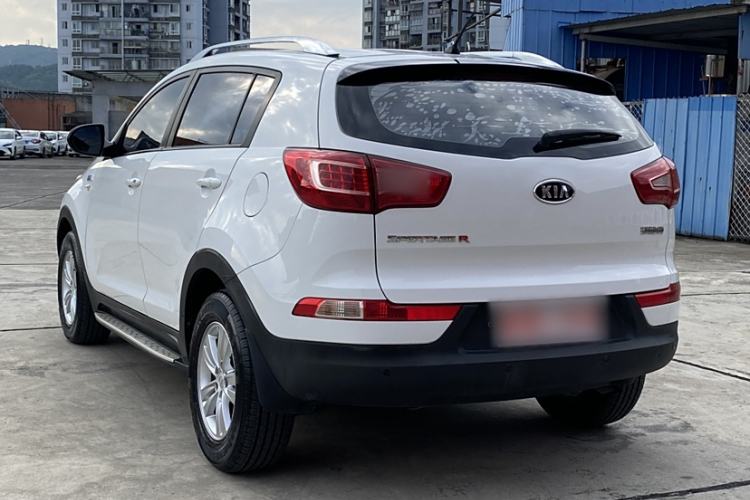 Used Kia Sportage R 2014 2.0L Manual Two-Wheel Drive GL Trim
