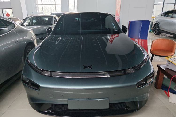 Used XPeng P7 2023 P7i 610 Pengyi Performance Edition
