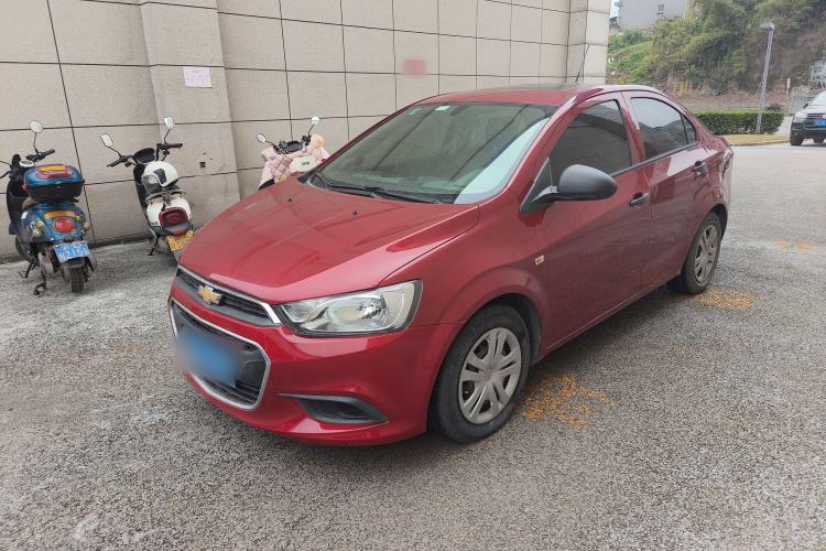Used Chevrolet Aveo Sonic 2014 Sedan 1.4SL AT Stylish Sunroof Edition