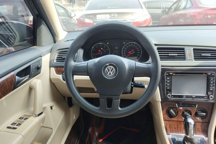 Used Volkswagen Lavida 2013 Revised Version 1.4 TSI DSG Comfort Edition