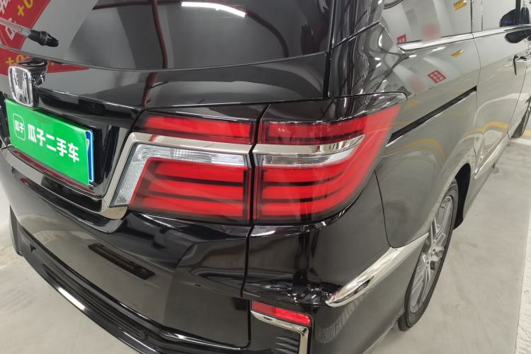 Used Honda Elysion 2019 2.0L Hybrid Luxury Edition