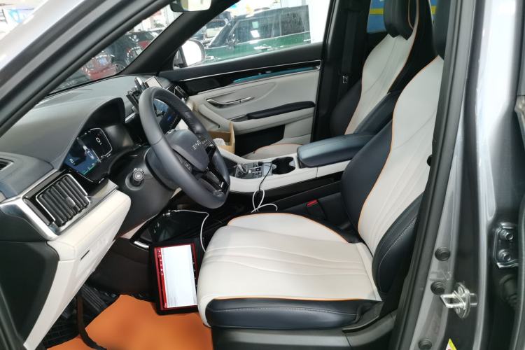 Used BYD Song PLUS New Energy 2024 HONOR Edition DM-i 110km Flagship Model
