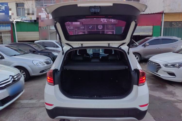 Used BMW X1 2014 sDrive18i Fashion Model
