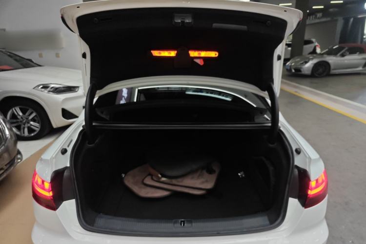 Used Audi A4L 2022 40 TFSI Fashion Dynamic Model
