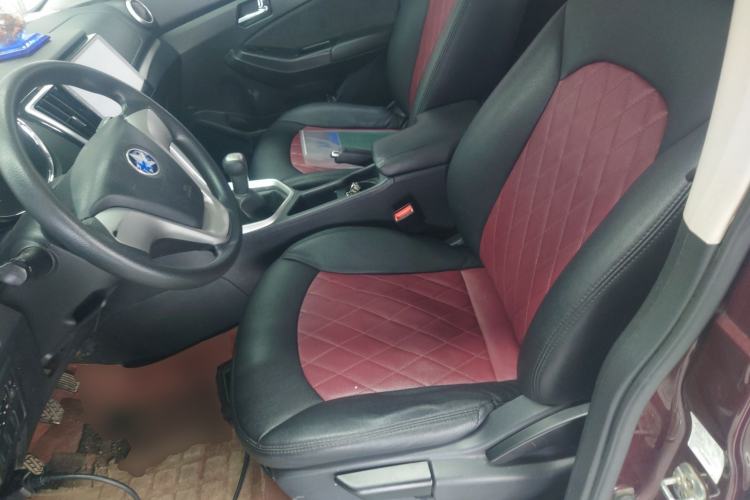 Used Venucia T70 2015 1.6L Manual Ruixing Edition
