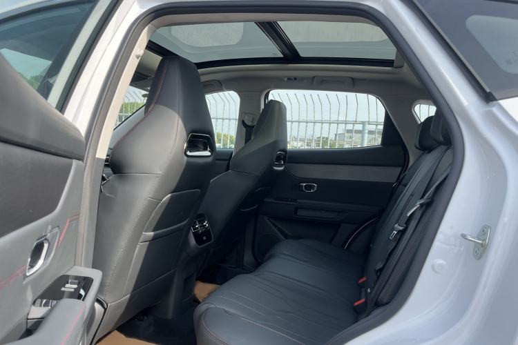 Used JETOUR Dashing 2025 1.5T DCT Luxury Edition
