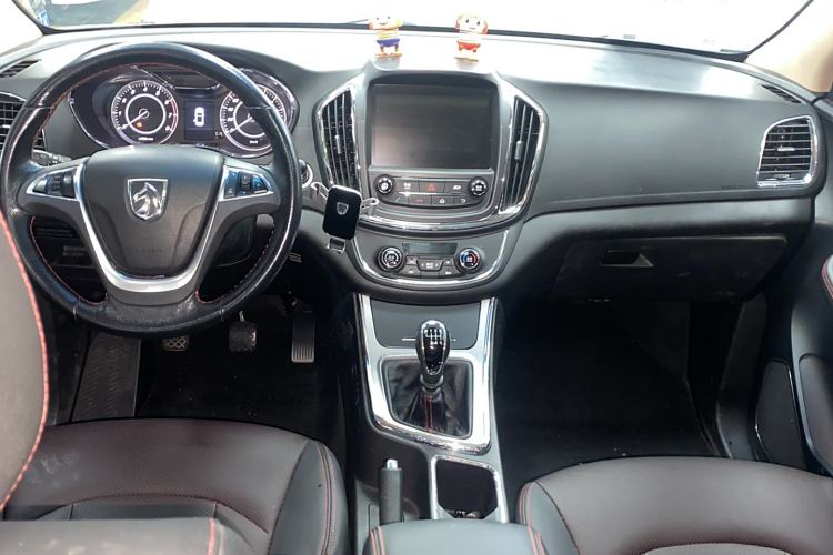 Used Baojun 560 2016 1.5T Manual Luxury Version
