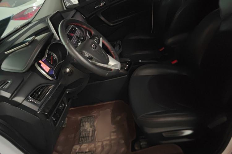 Used  Refine S3 2018 Custom Edition 1.6L CVT Luxury Smart Model
