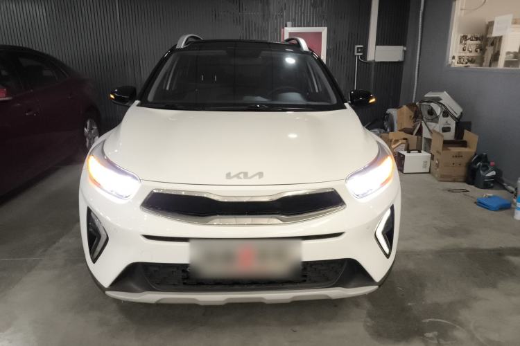 Used Kia kx1 Stonic 2021 1.4L CVT Sunroof Model
