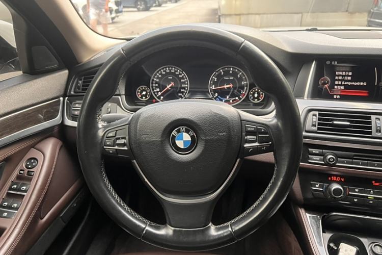 Used BMW 5 Series 2017 525Li Luxury Design Package
