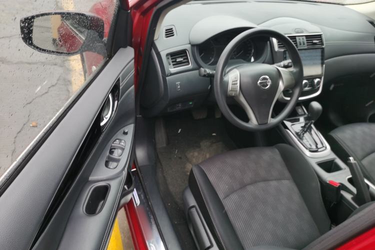 Used Nissan Tiida 2016 1.6L CVT Cool Dynamic Edition