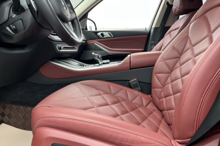 Used BMW X5 2022 Restyled xDrive 30Li Luxury Version M Sport Package
