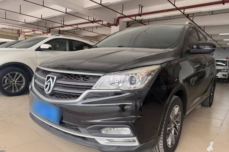 Used Baojun 730 2019 1.5T CVT Fashion Model 7 Seats China V Emission Standard