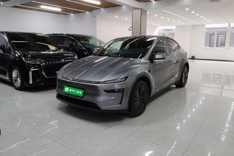 Used Tesla Model Y 2025 Rear-Wheel-Drive Version
