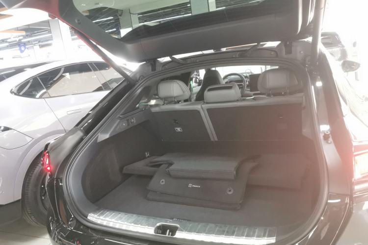 Used Zeekr 001 2022 Ultra-Long Range Dual-Motor YOU Version
