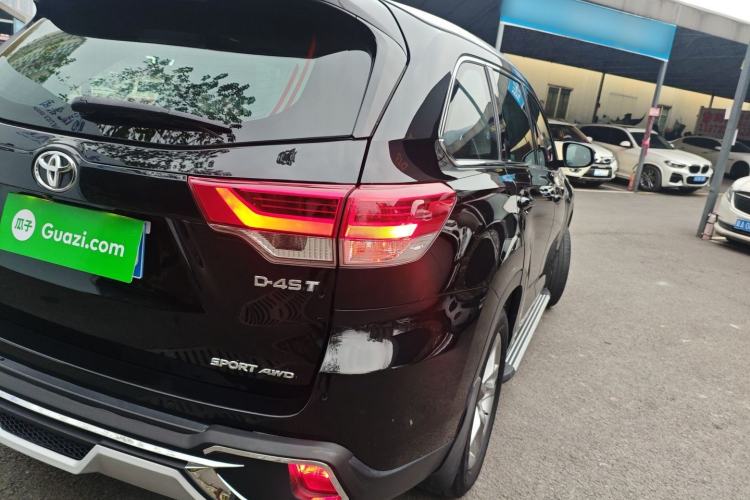 Used Toyota Highlander 2018 2.0T Four-Wheel Drive Luxury Version 7 Seats China VI Standard