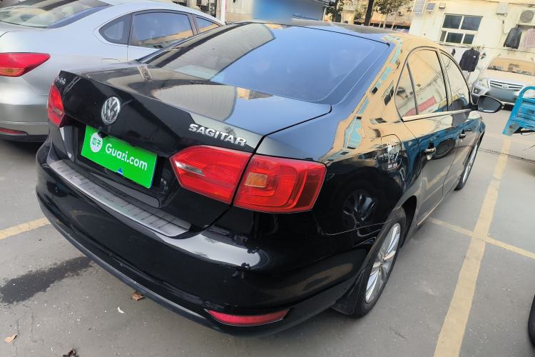 Used Volkswagen Sagitar 2014 1.6L Automatic Comfort Model
