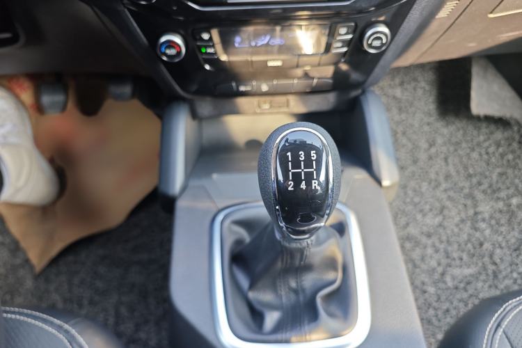 Used Geely Auto Vision X6 2016 1.8L Manual Luxury Edition