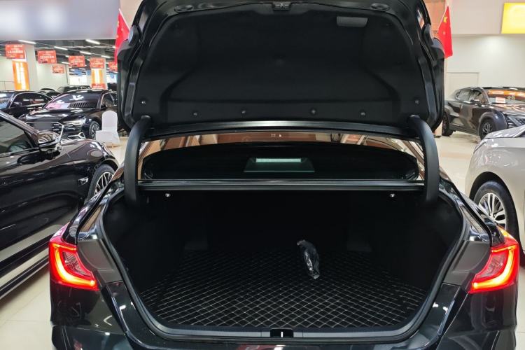 Used Toyota Camry 2024 Dual-Engine 2.5HG Prestige Edition
