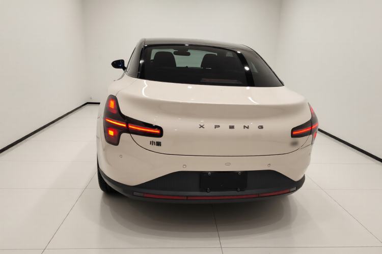 Used XPeng MONA M03 2024 620 with Ultra-Long Range
