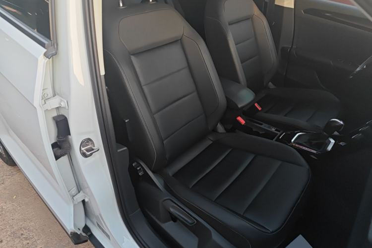 Used Volkswagen T-ROC 2020 280TSI DSG Two-Wheel Drive Comfort Version