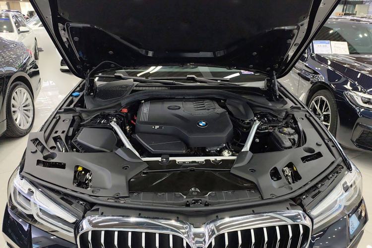 Used BMW 5 Series 2022 Second Facelift 525Li M Sport Package
