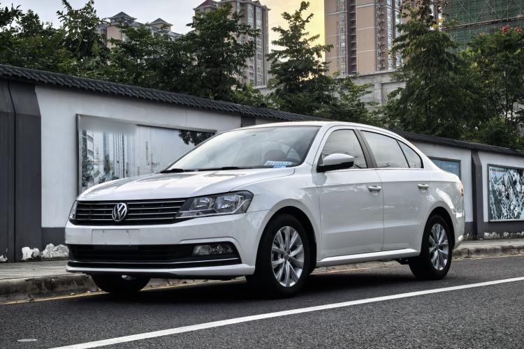 Used Volkswagen Lavida 2017 1.6L Manual Comfort Edition
