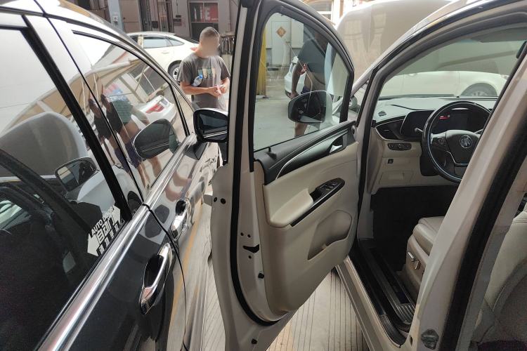 Used Buick GL8 2021 ES Landtrek 653T Comfort Edition
