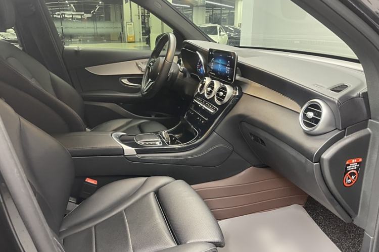 Used Mercedes-Benz GLC 2022 Refreshed GLC 260 L 4MATIC Dynamic Edition
