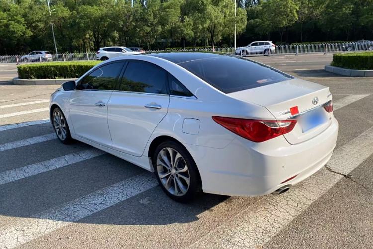 Used Hyundai Sonata 2013 2.4L Automatic Luxury Version China IV Standard
