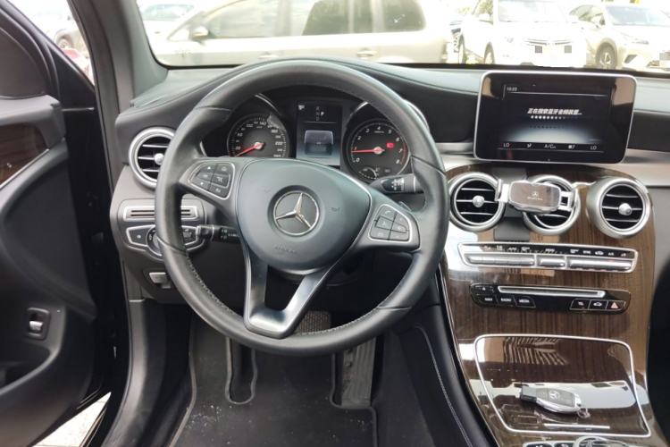 Used Mercedes-Benz GLC 2017 GLC 260 4MATIC Dynamic Edition