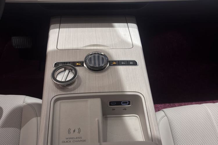 Used  E8 2024 665 km Range Rear-Drive Starship Long-Range Version
