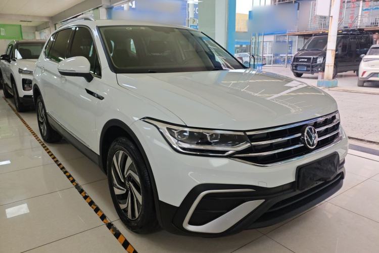 Used Volkswagen Tiguan L 2024 300TSI Automatic Two-Wheel Drive Smart Edition
