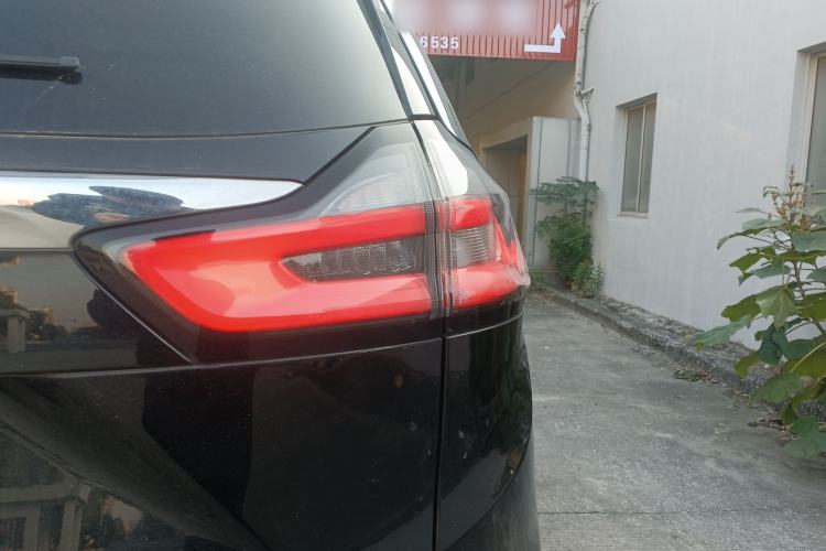 Used Ford Edge 2021 PLUS EcoBoost 245 Two-Wheel-Drive Titanium 7-Seater