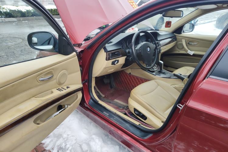 Used BMW 3 Series (Import) 2010 320i Luxury Model