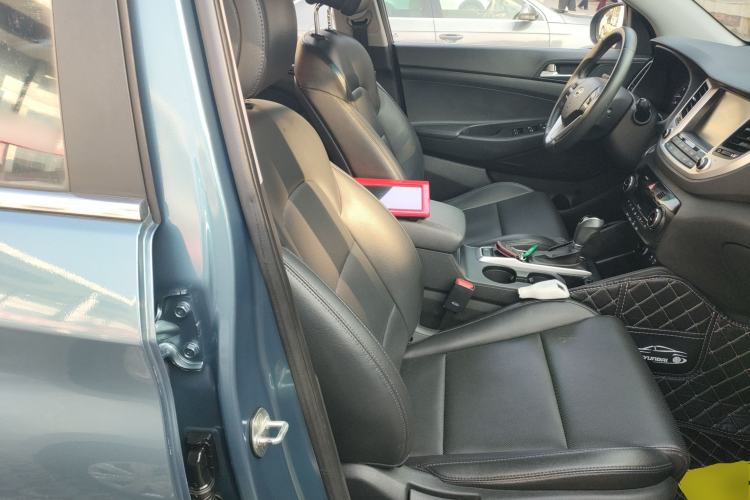 Used Hyundai Tucson 2015 1.6T Dual-Clutch Two-Wheel-Drive Smart Model
