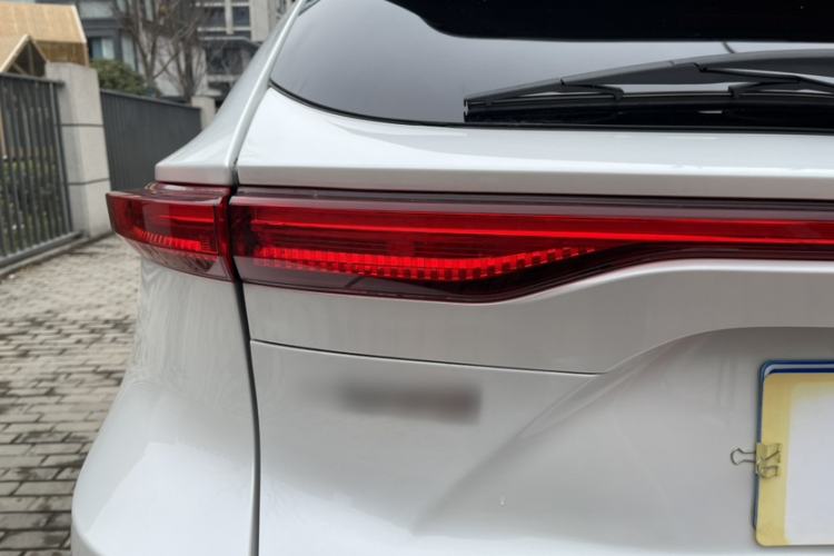 Used Toyota Harrier 2022 2.0L CVT Two-Wheel Drive Deluxe Edition