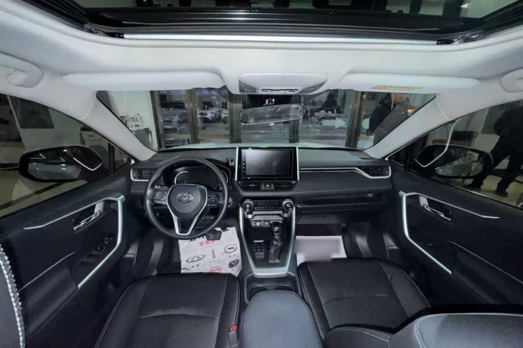 Used Toyota RAV4 2020 2.0L CVT 4x4 Trend Edition
