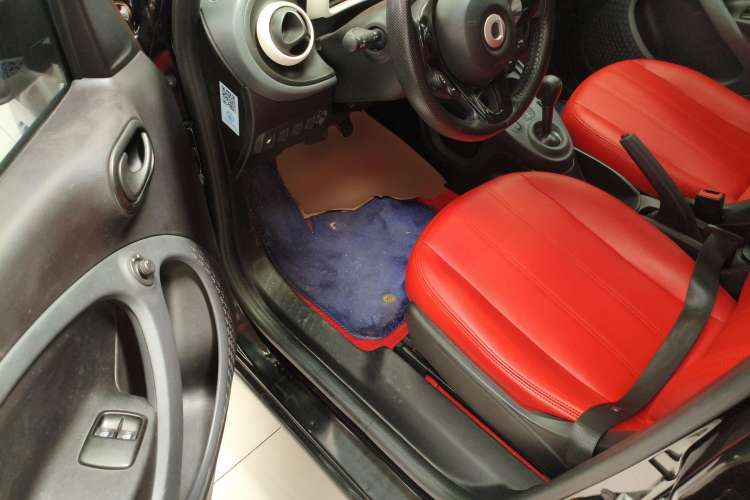 Used  forfour 2016 1.0L 52 kW Dynamic Edition
